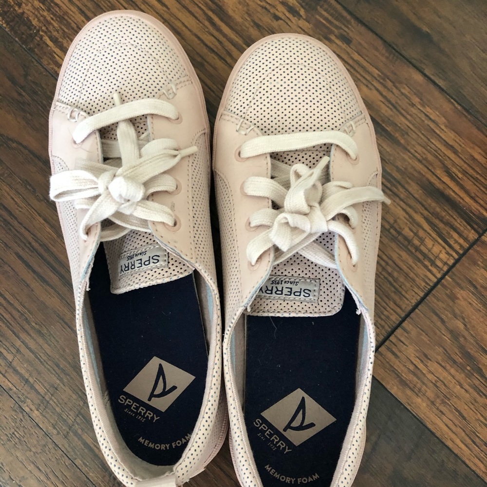 Light Pink Sperrys